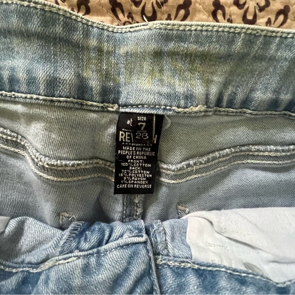 Re brand blue Jean shorts with lace. Size 7 girls. - Picture 3 of 5